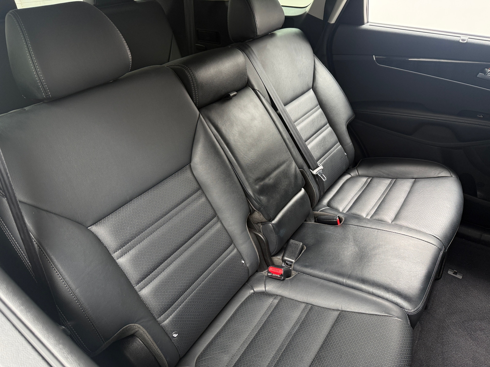 Thumbnail: 2017 Kia Sorento - 5