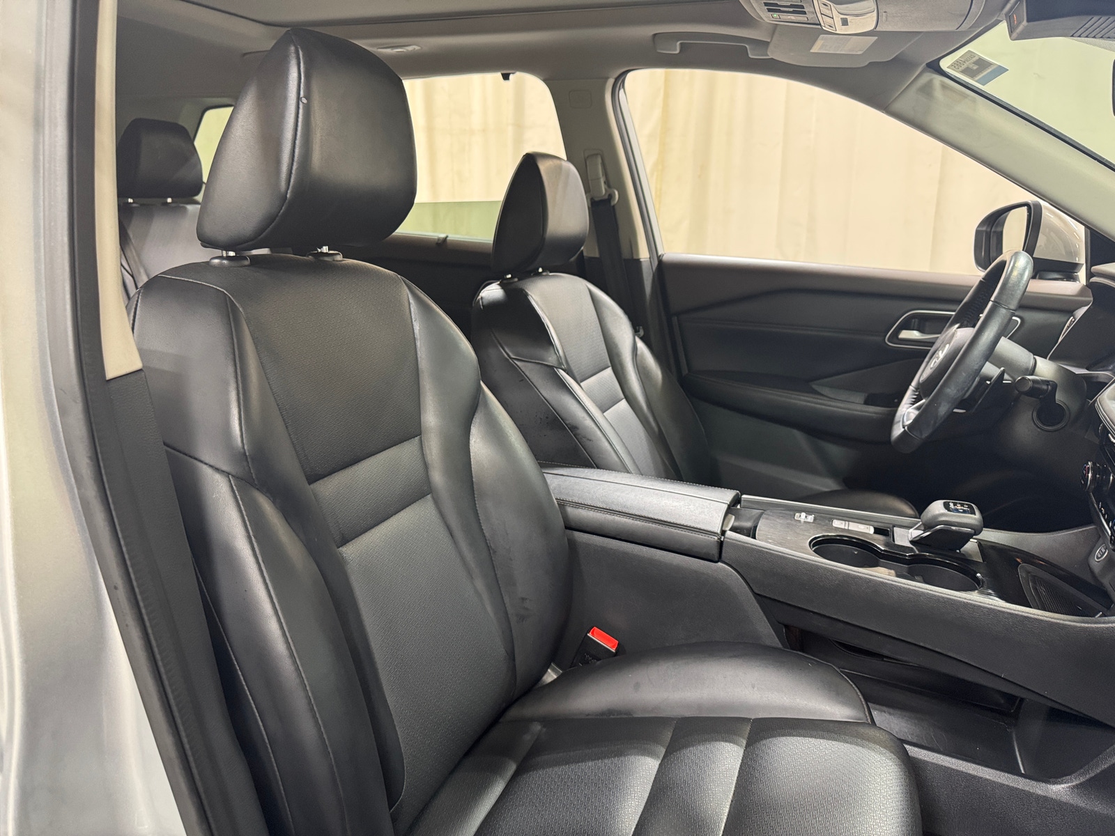 Thumbnail: 2021 Nissan Rogue - 2