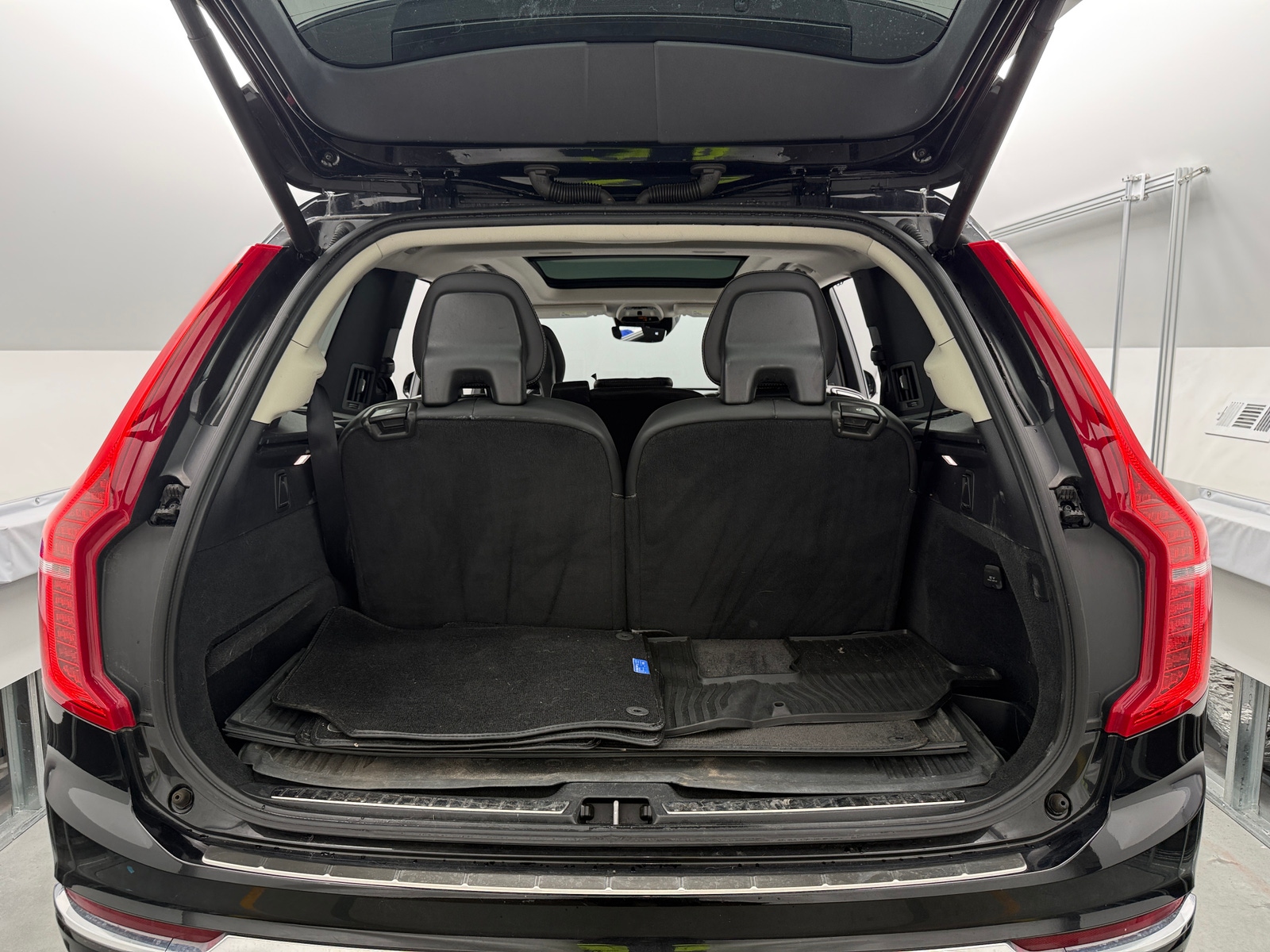 Thumbnail: 2020 Volvo XC90 - 6