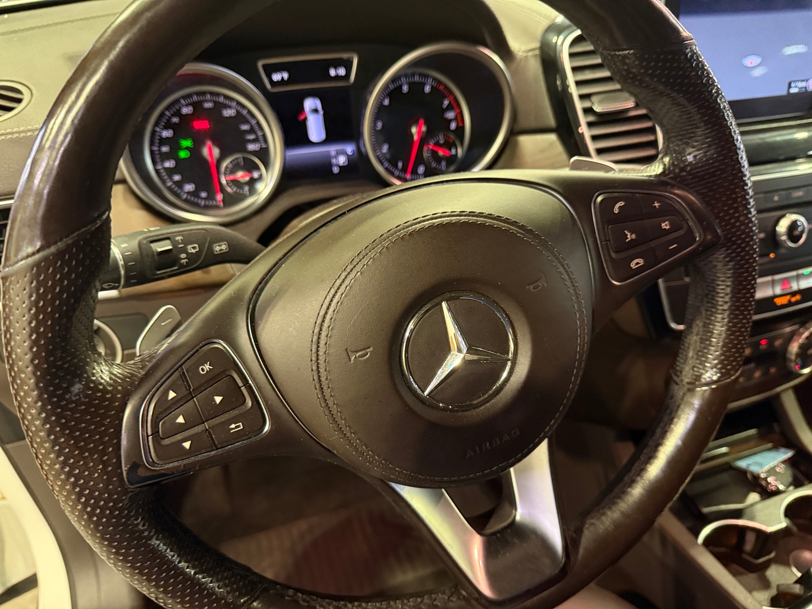 Thumbnail: 2018 Mercedes-Benz GLS - 4