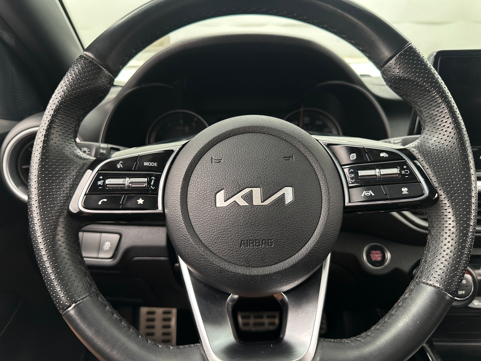 Thumbnail: 2023 Kia Forte - 5