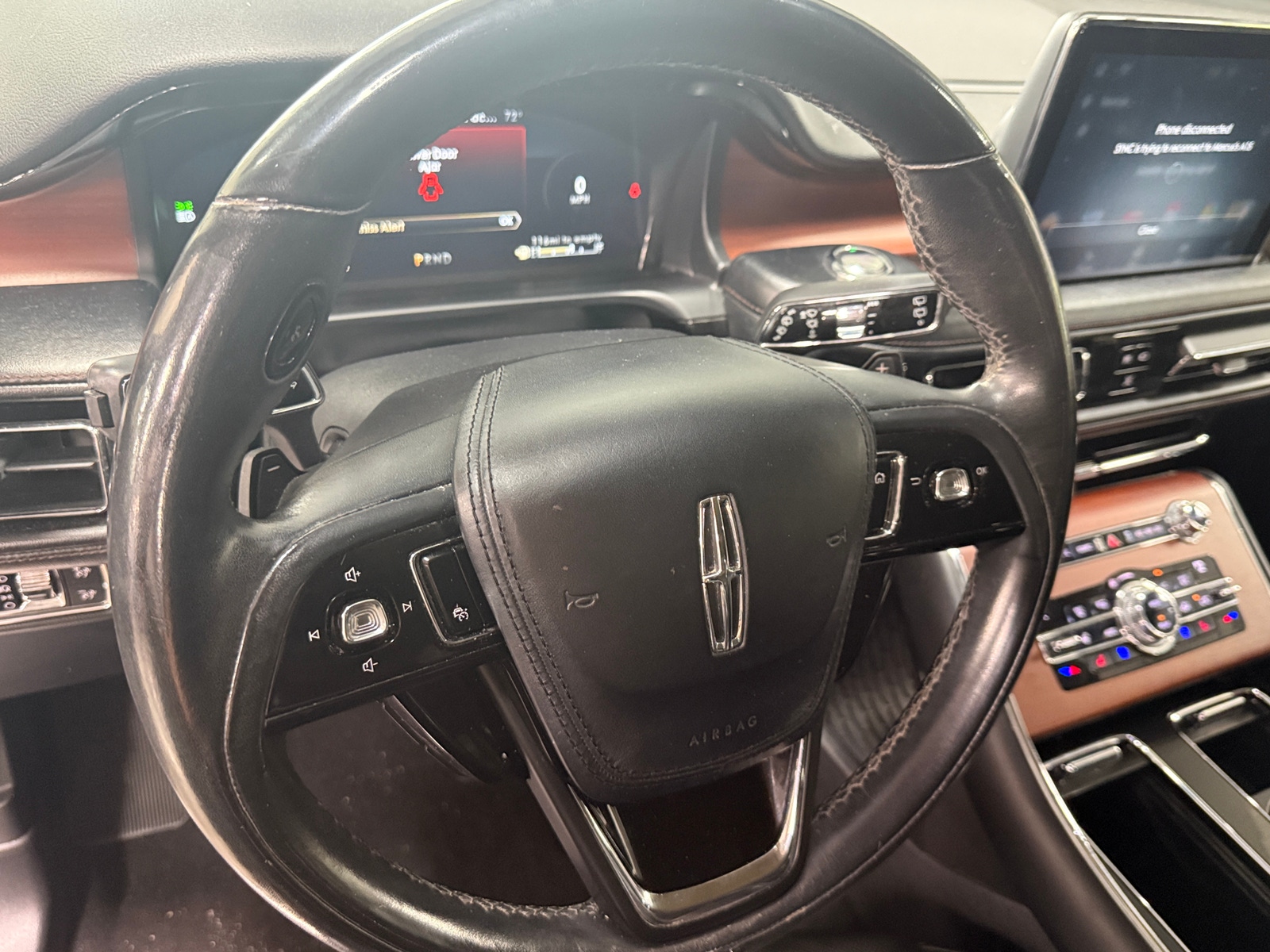 Thumbnail: 2020 Lincoln Aviator - 4