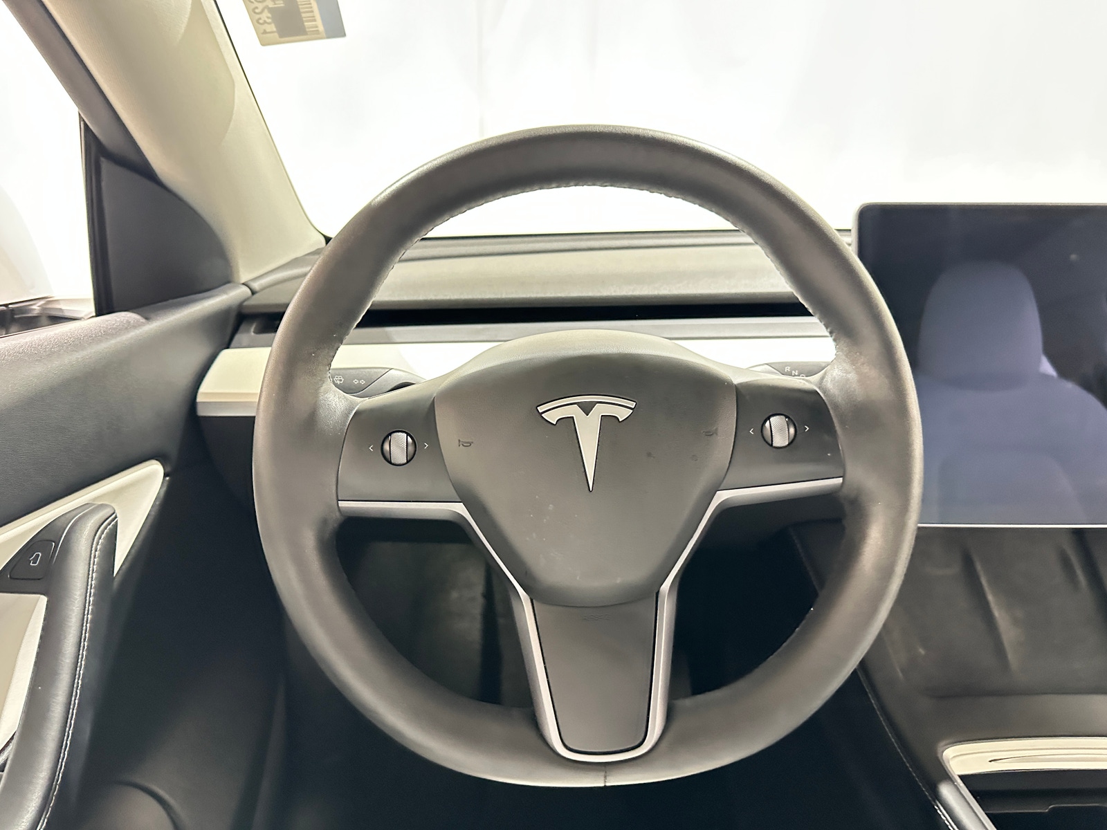 Thumbnail: 2022 Tesla Model Y - 4