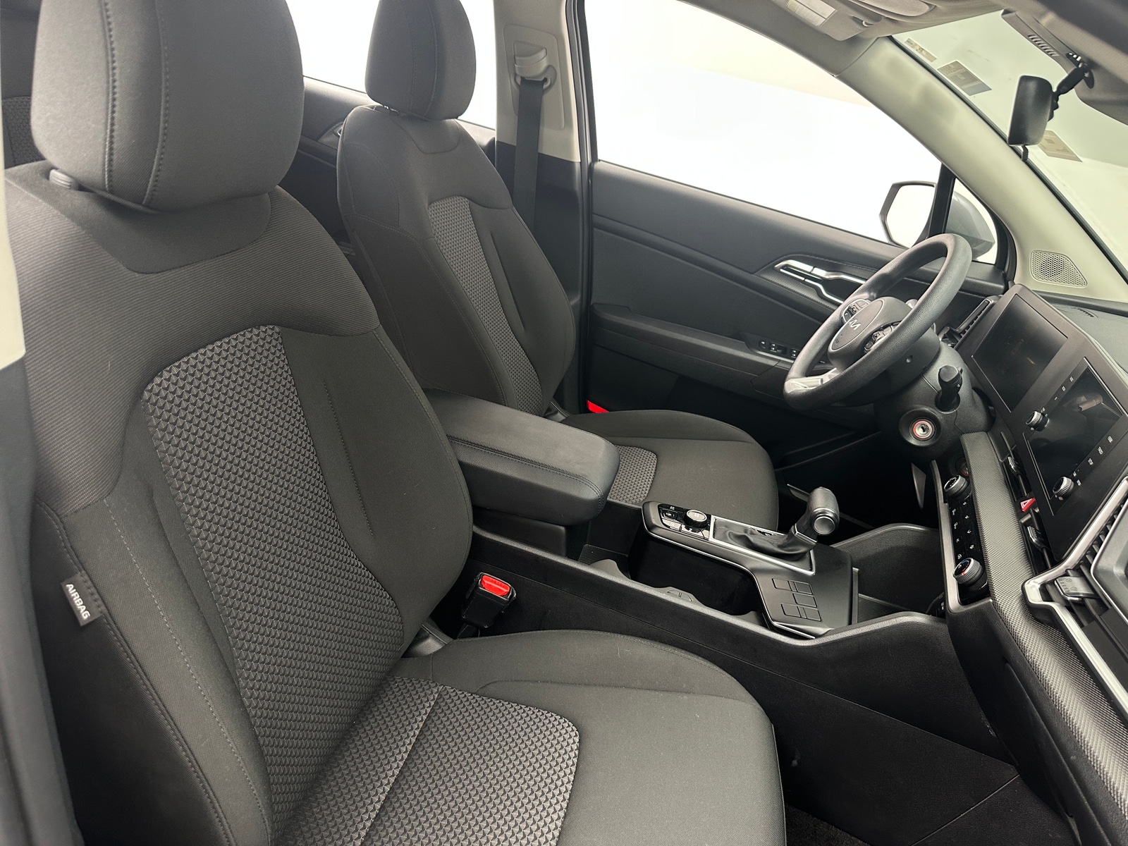 Thumbnail: 2025 Kia Sportage - 2