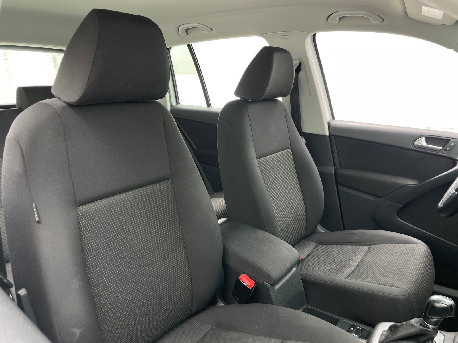 Thumbnail: 2017 Volkswagen Tiguan - 2