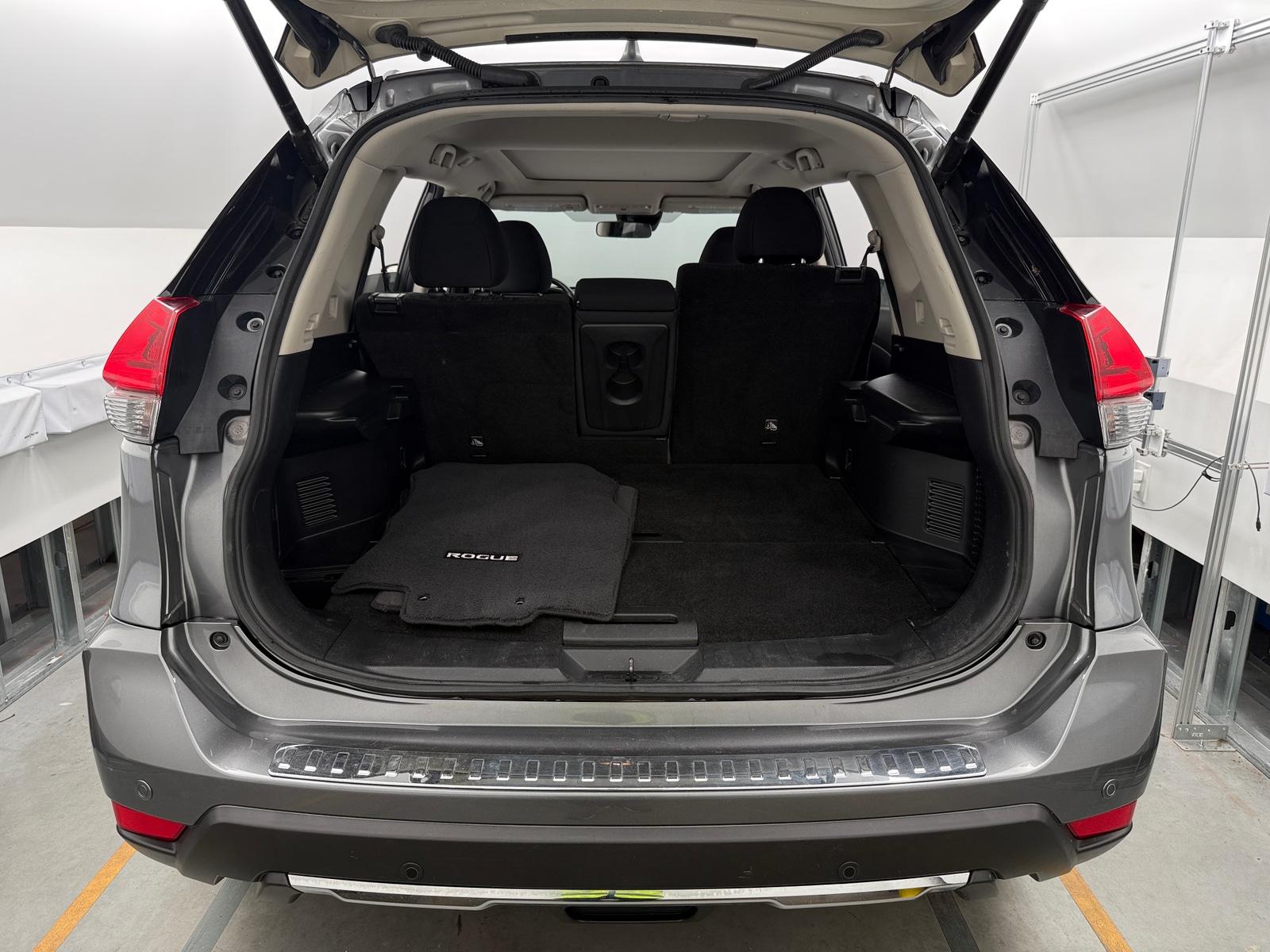 Thumbnail: 2019 Nissan Rogue - 7