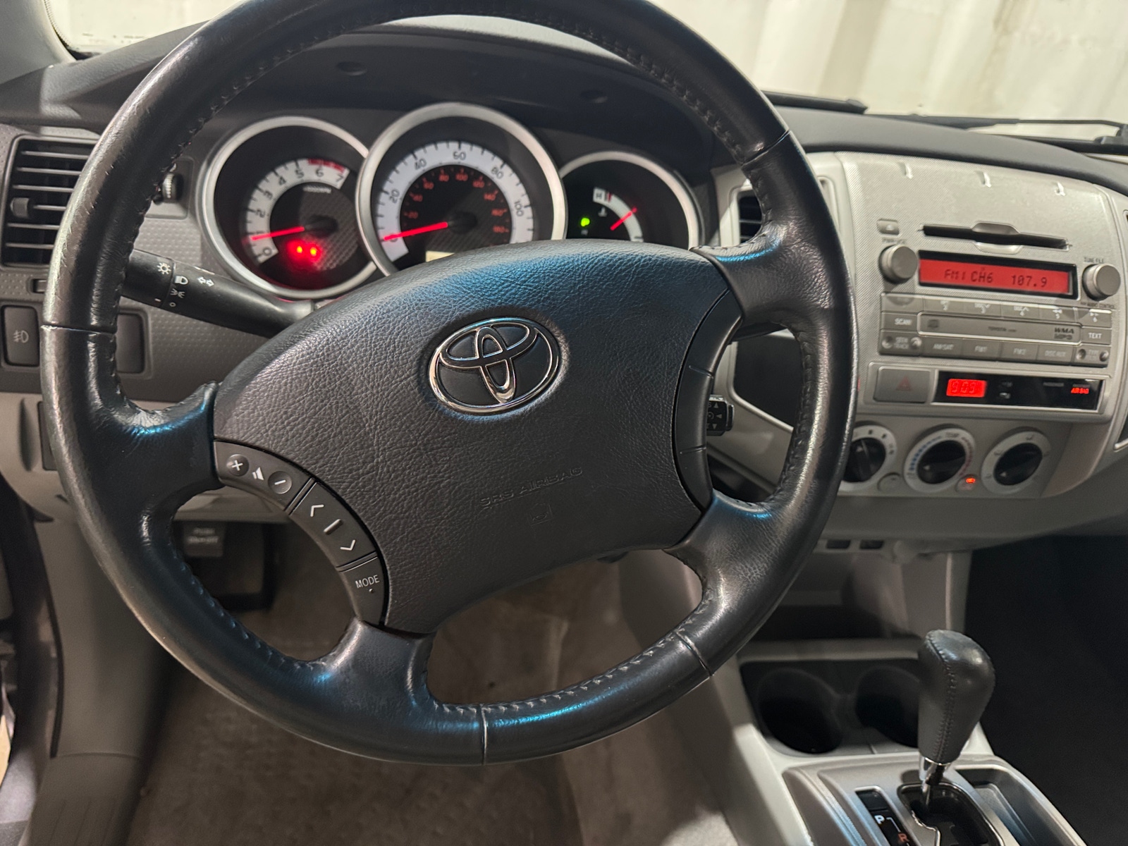 Thumbnail: 2011 Toyota Tacoma - 5