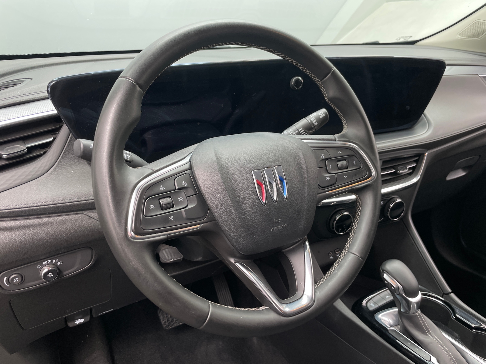 Thumbnail: 2025 Buick Encore GX - 5