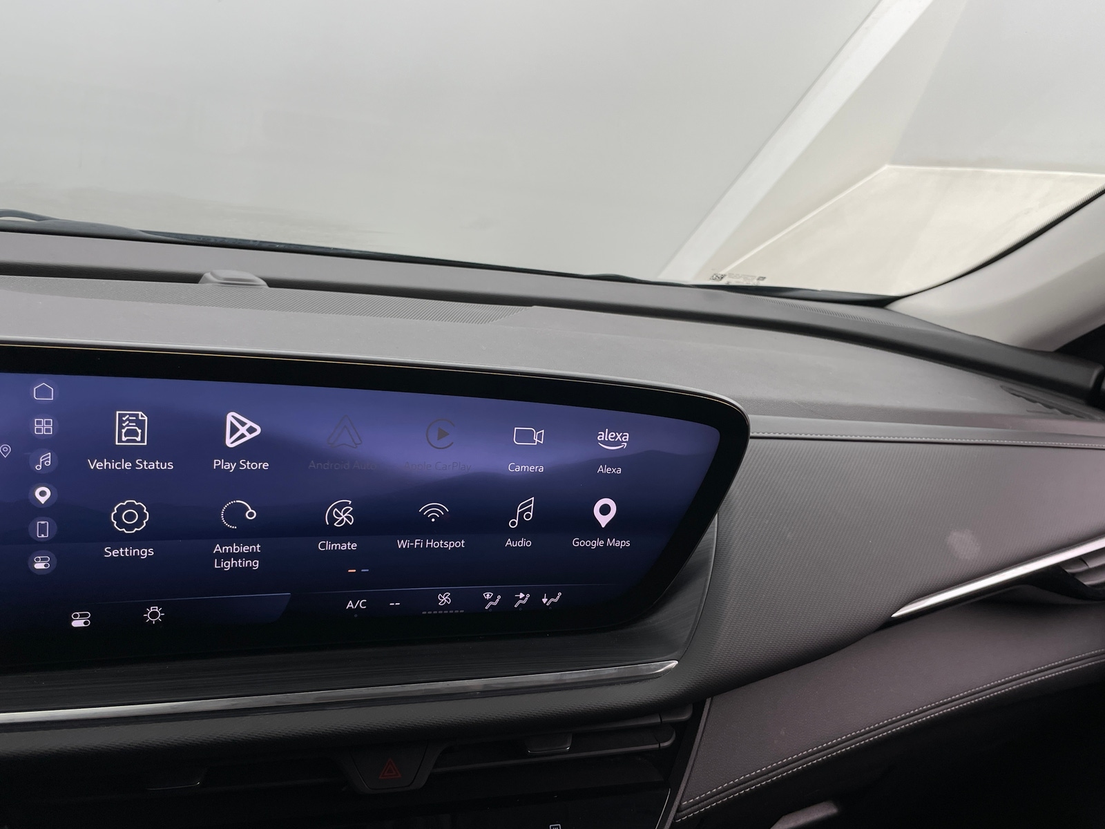 Thumbnail: 2025 Buick Envision - 3