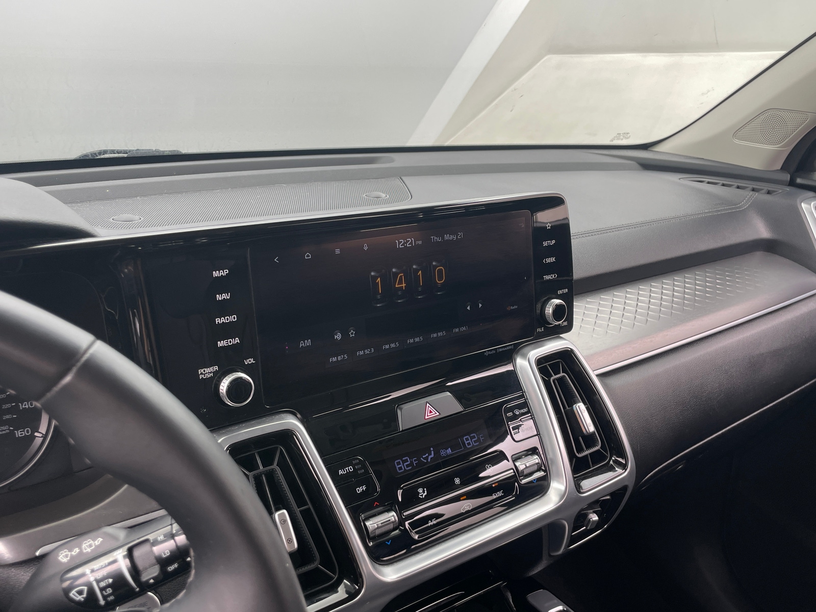 Thumbnail: 2021 Kia Sorento - 3