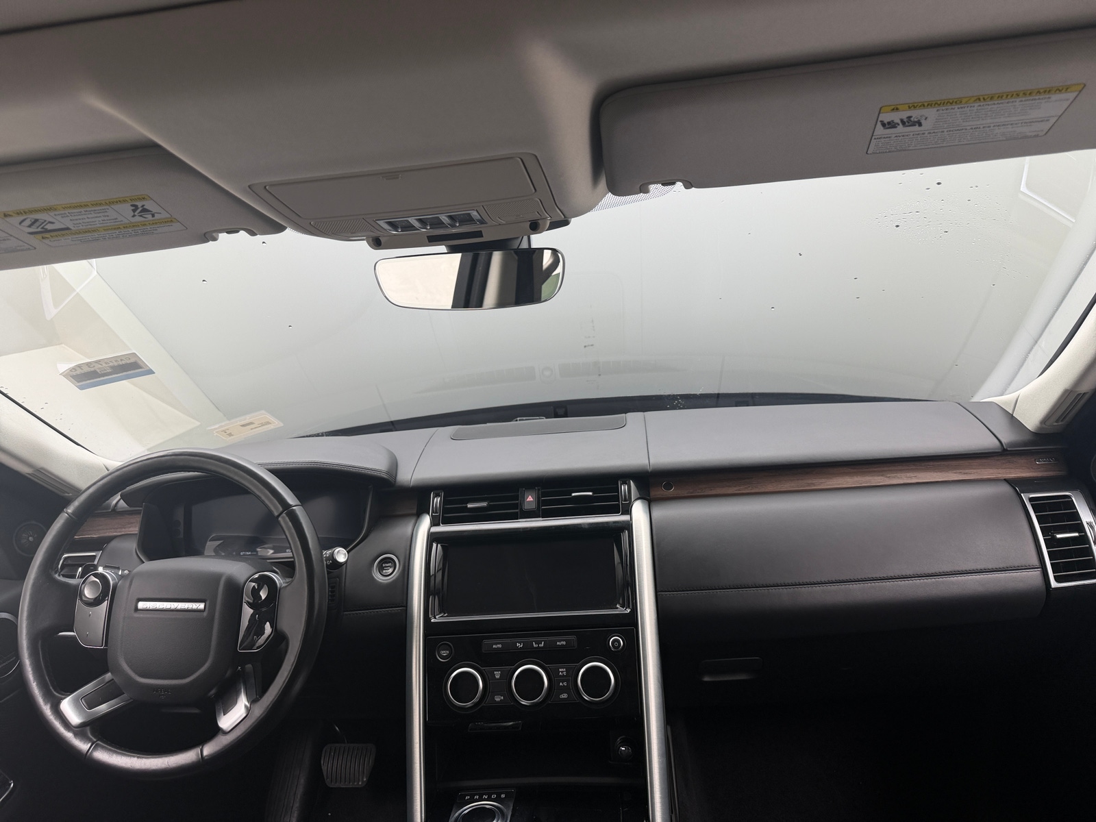 Thumbnail: 2019 Land Rover Discovery - 2