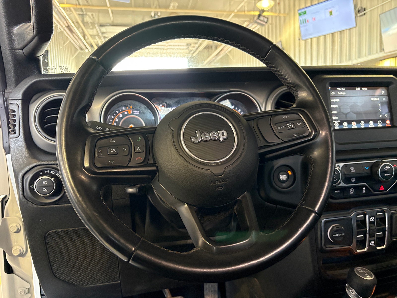 Thumbnail: 2022 Jeep Gladiator - 5
