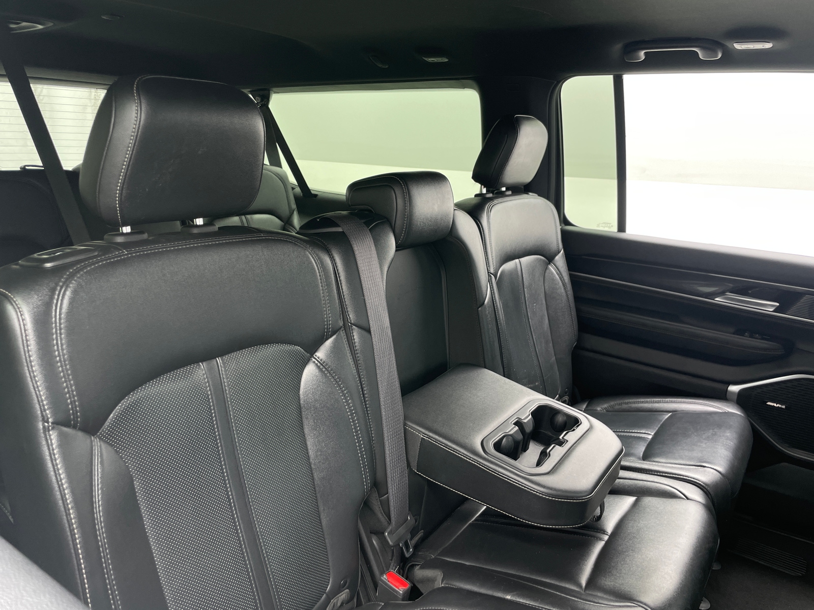 Thumbnail: 2024 Jeep Wagoneer - 5