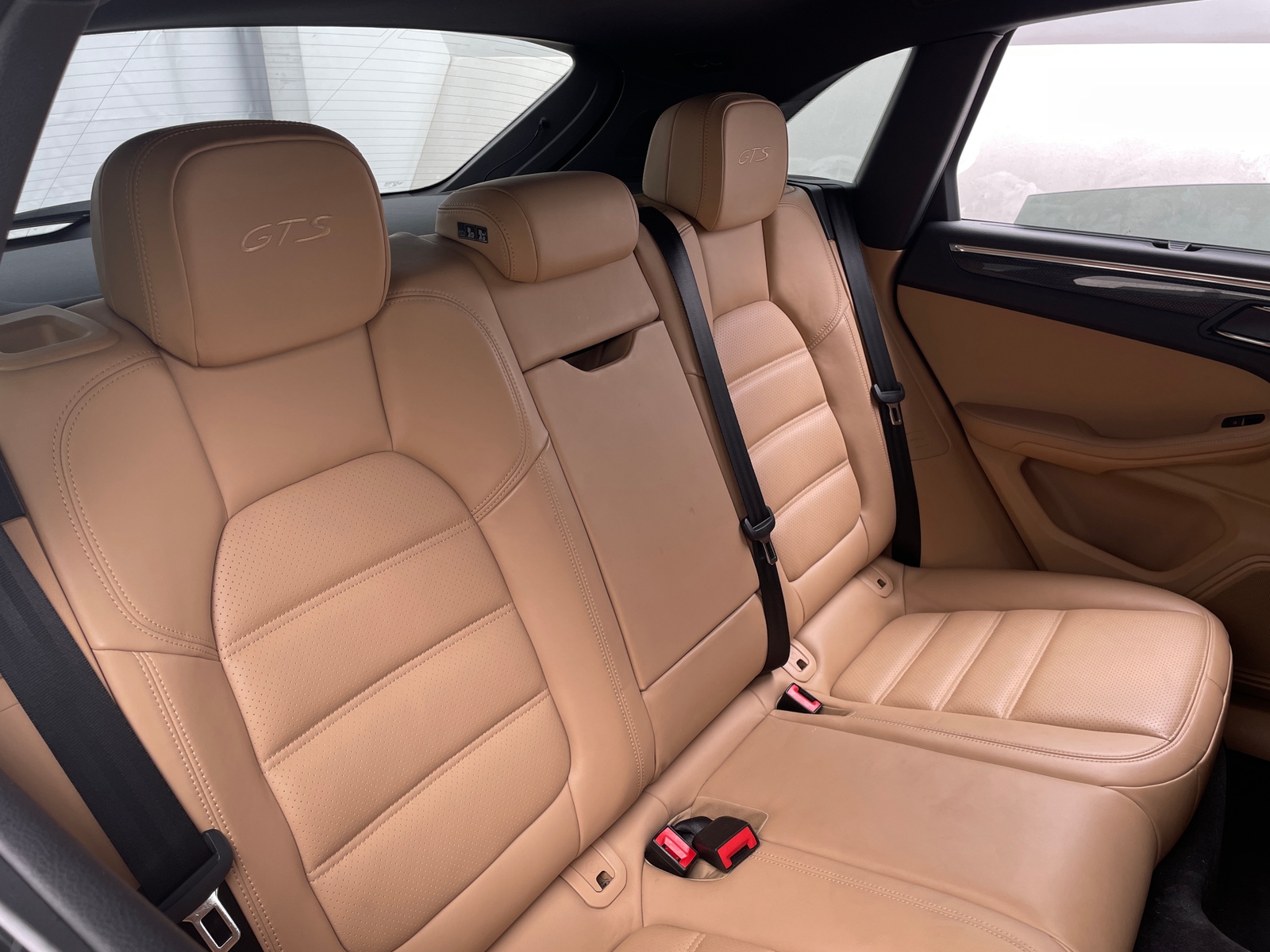 Thumbnail: 2017 Porsche Macan - 5