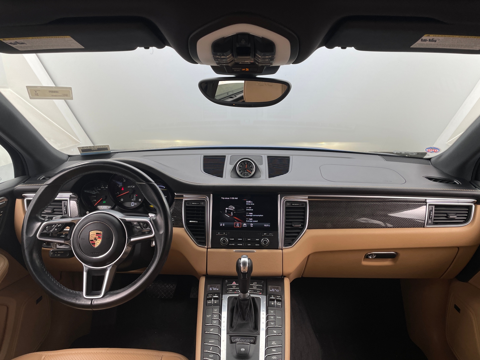 Thumbnail: 2017 Porsche Macan - 2