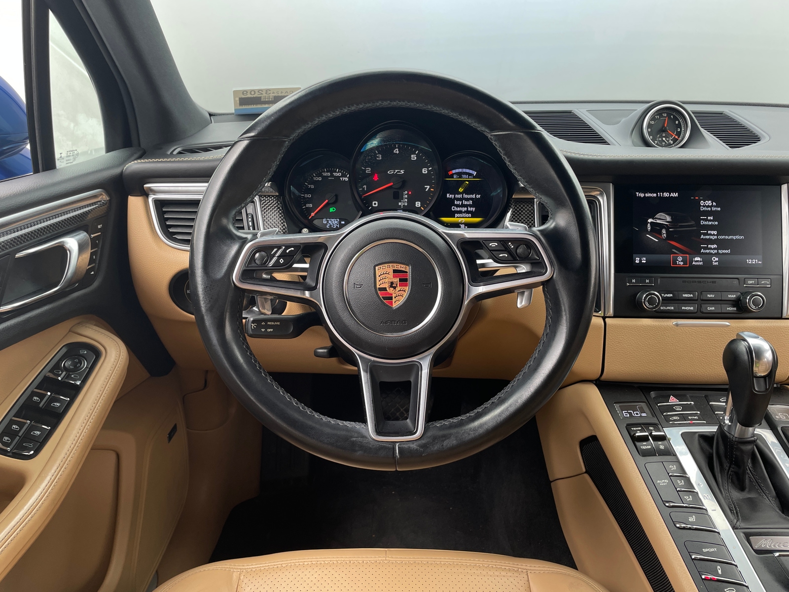 Thumbnail: 2017 Porsche Macan - 4