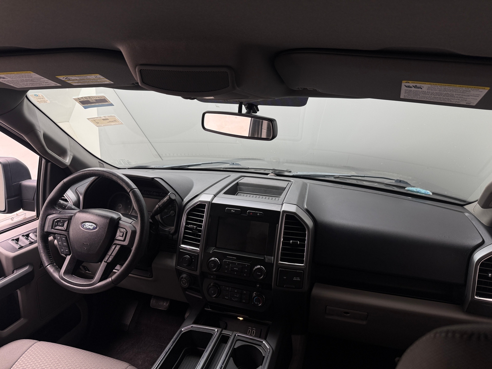 Thumbnail: 2016 Ford Econoline - 3