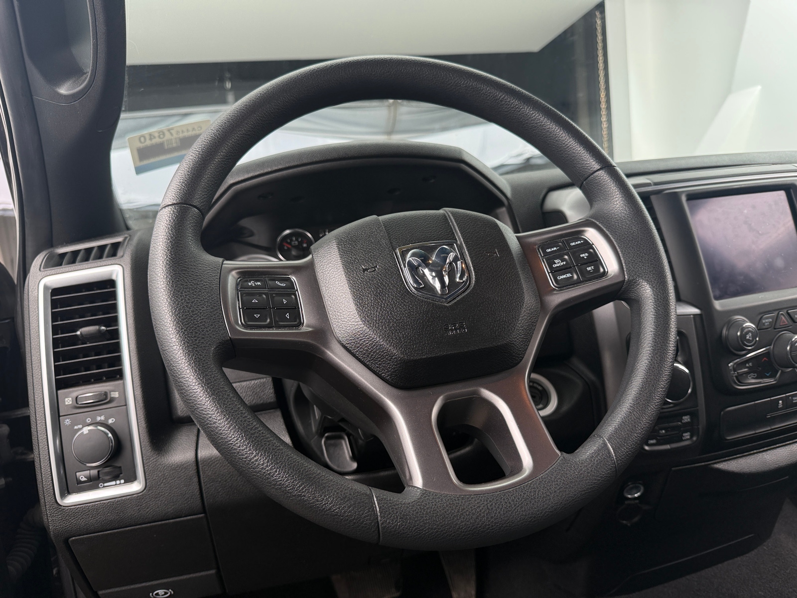 Thumbnail: 2021 RAM 1500 Classic - 5