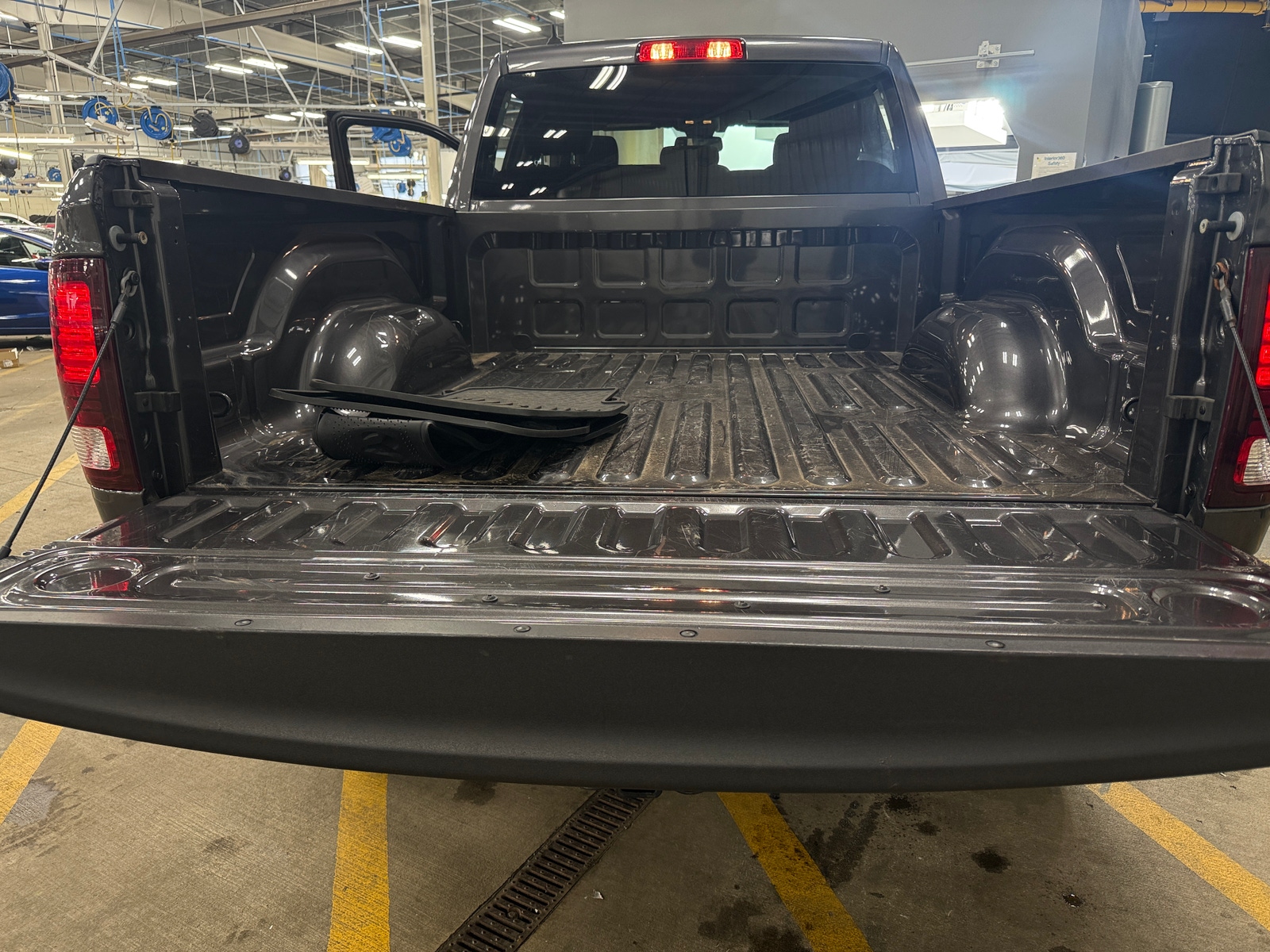 Thumbnail: 2021 RAM 1500 Classic - 7