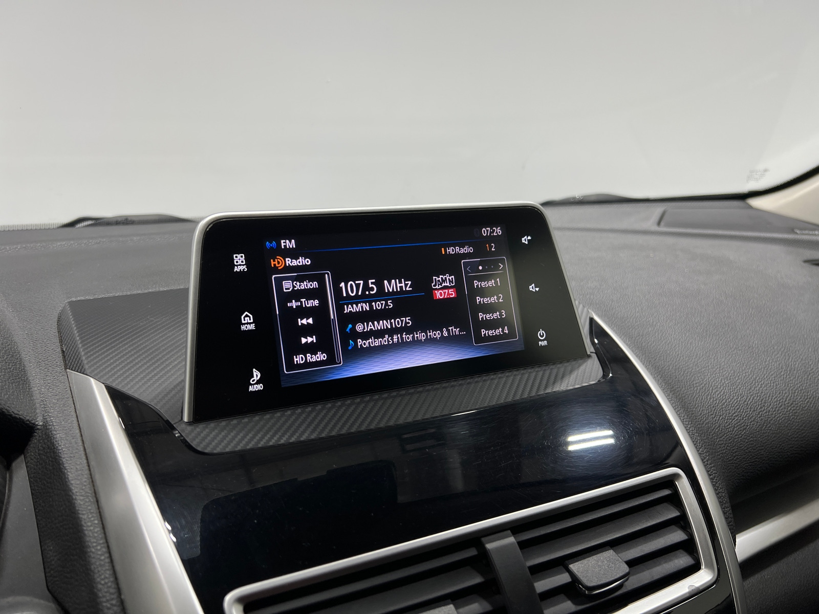 Thumbnail: 2018 Mitsubishi Eclipse Cross - 3