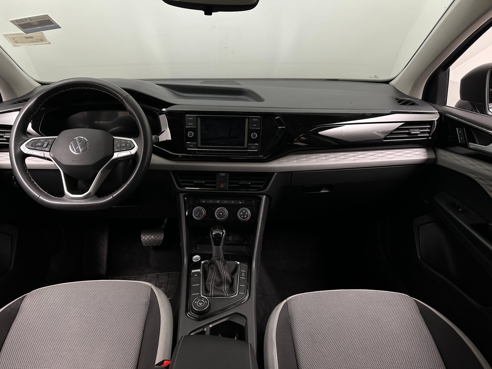 Thumbnail: 2024 Volkswagen Taos - 3