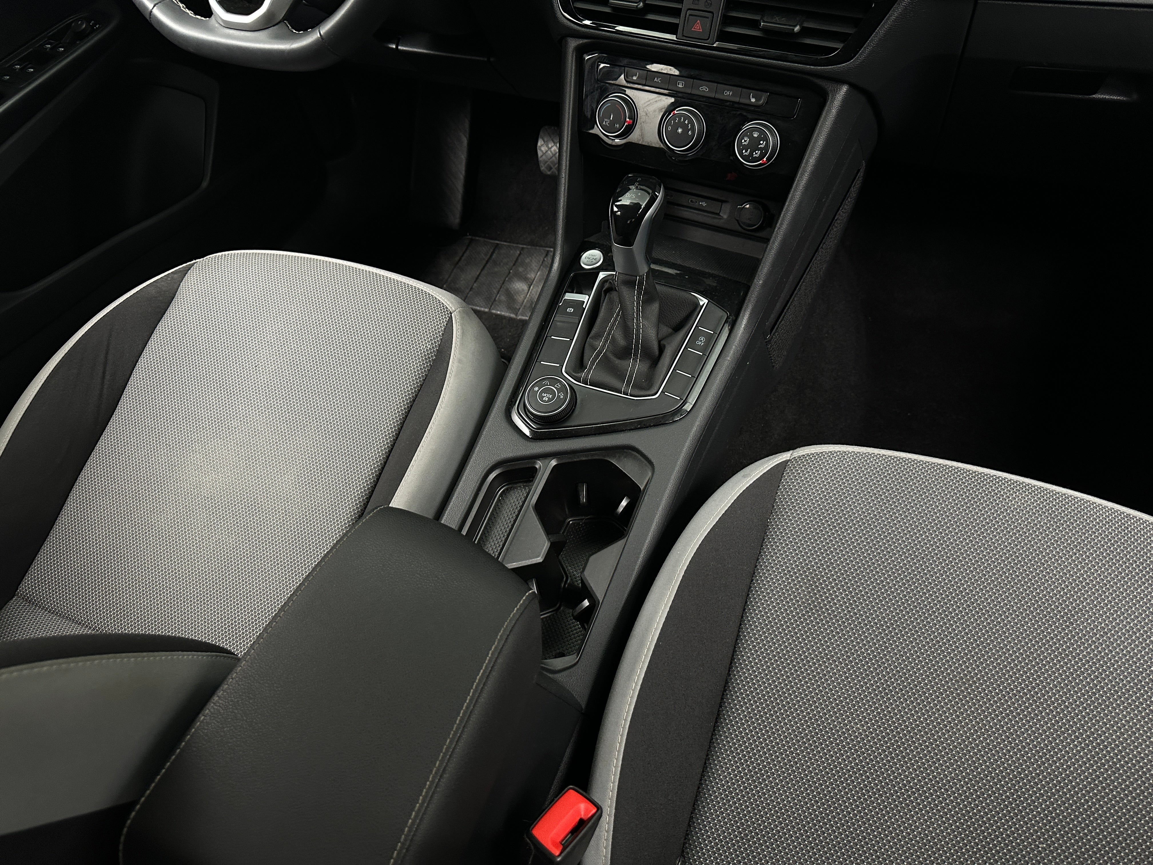 2024 Volkswagen Taos S - Photo 6