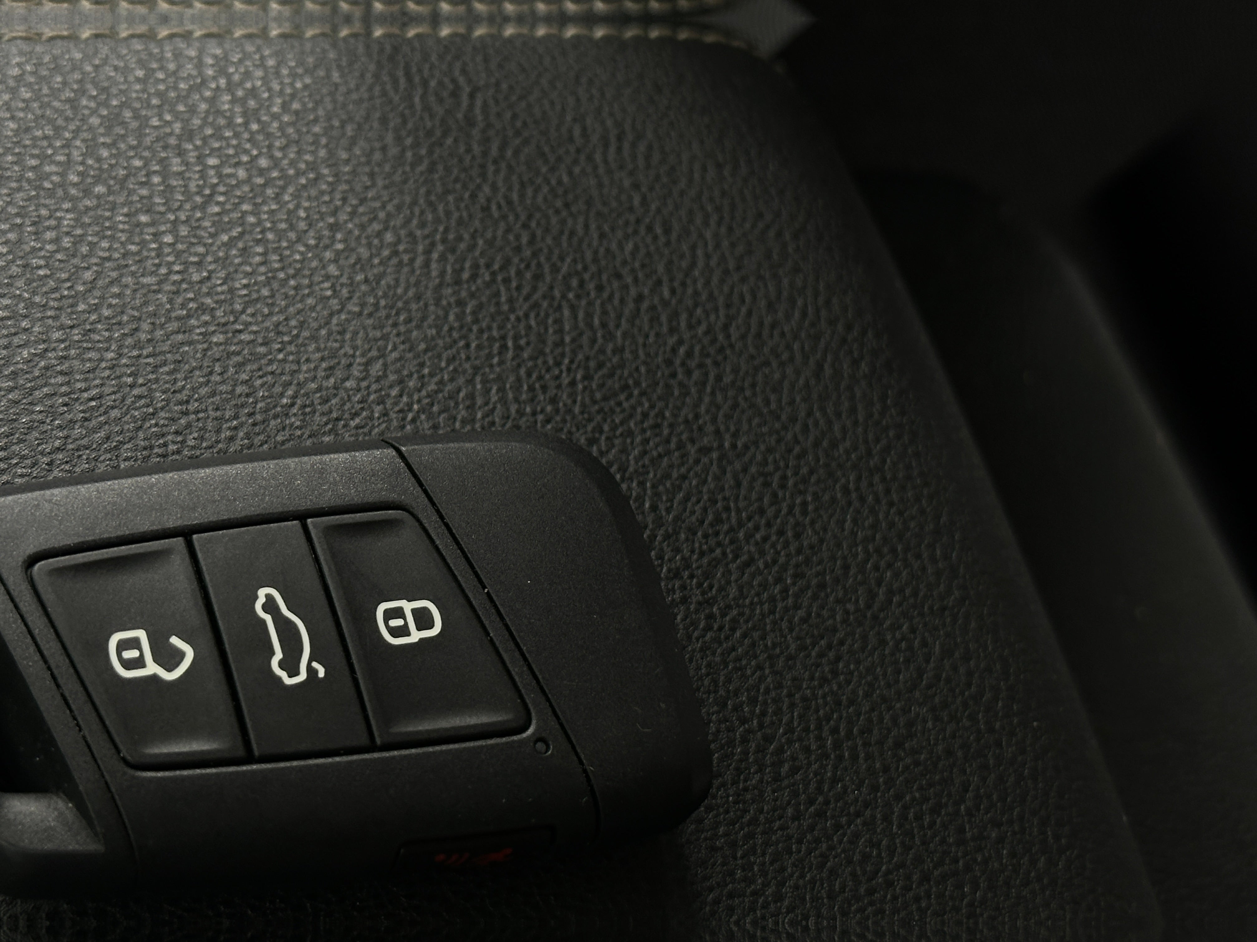 2024 Volkswagen Taos S - Photo 12