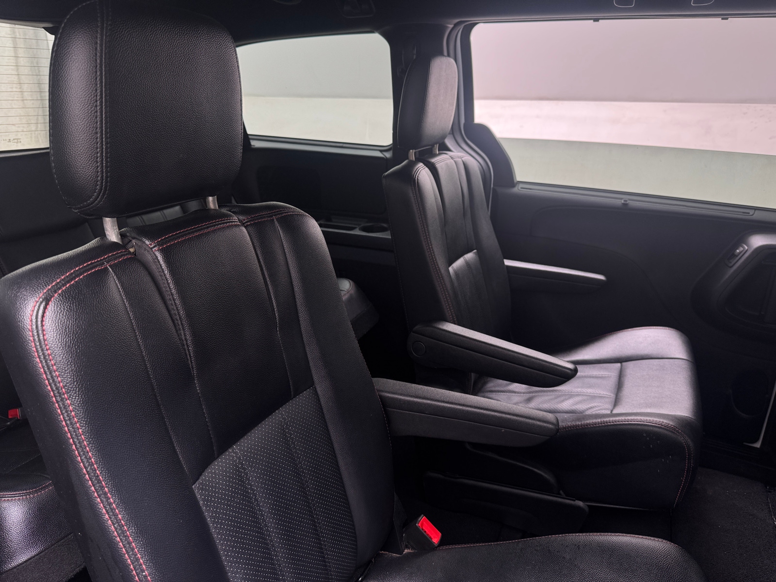 Thumbnail: 2020 Dodge Grand Caravan - 5