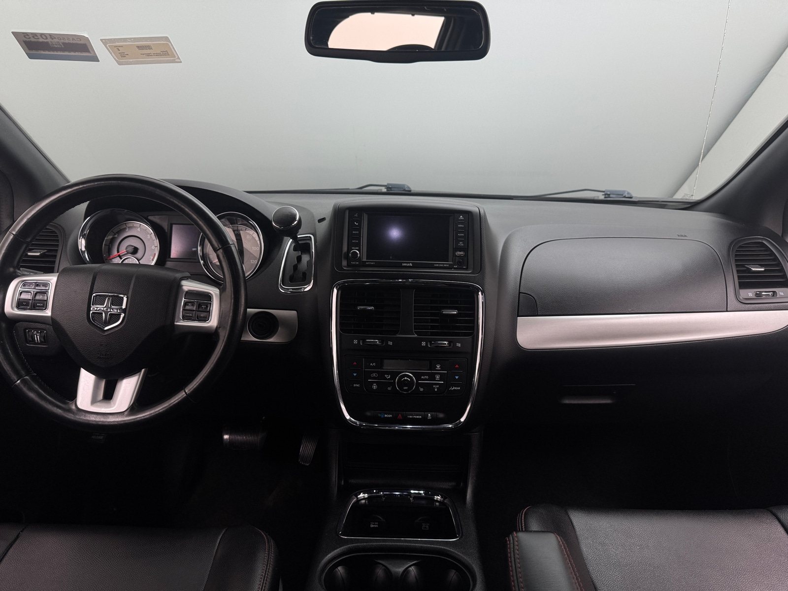 Thumbnail: 2020 Dodge Grand Caravan - 2