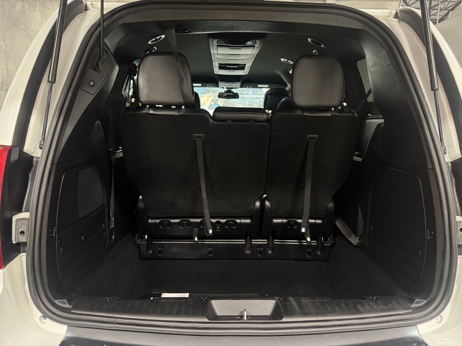 Thumbnail: 2020 Dodge Grand Caravan - 6