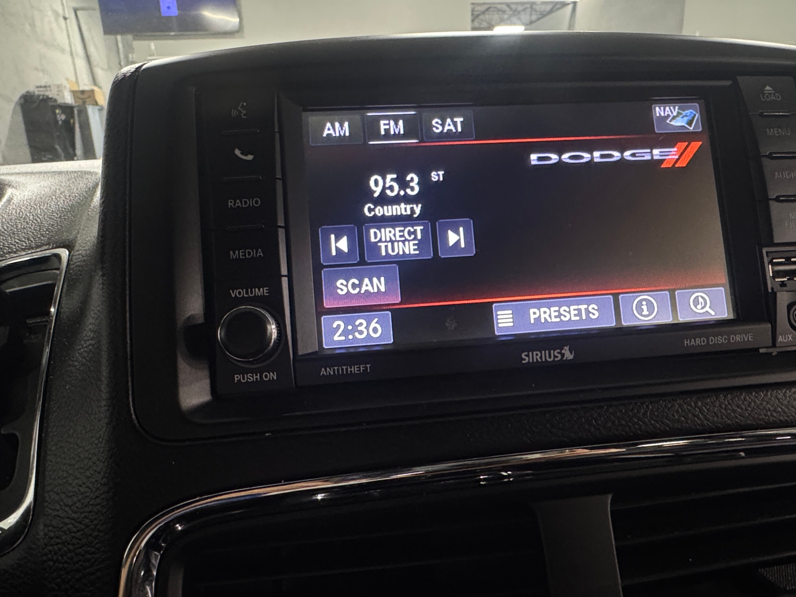 Thumbnail: 2020 Dodge Grand Caravan - 3