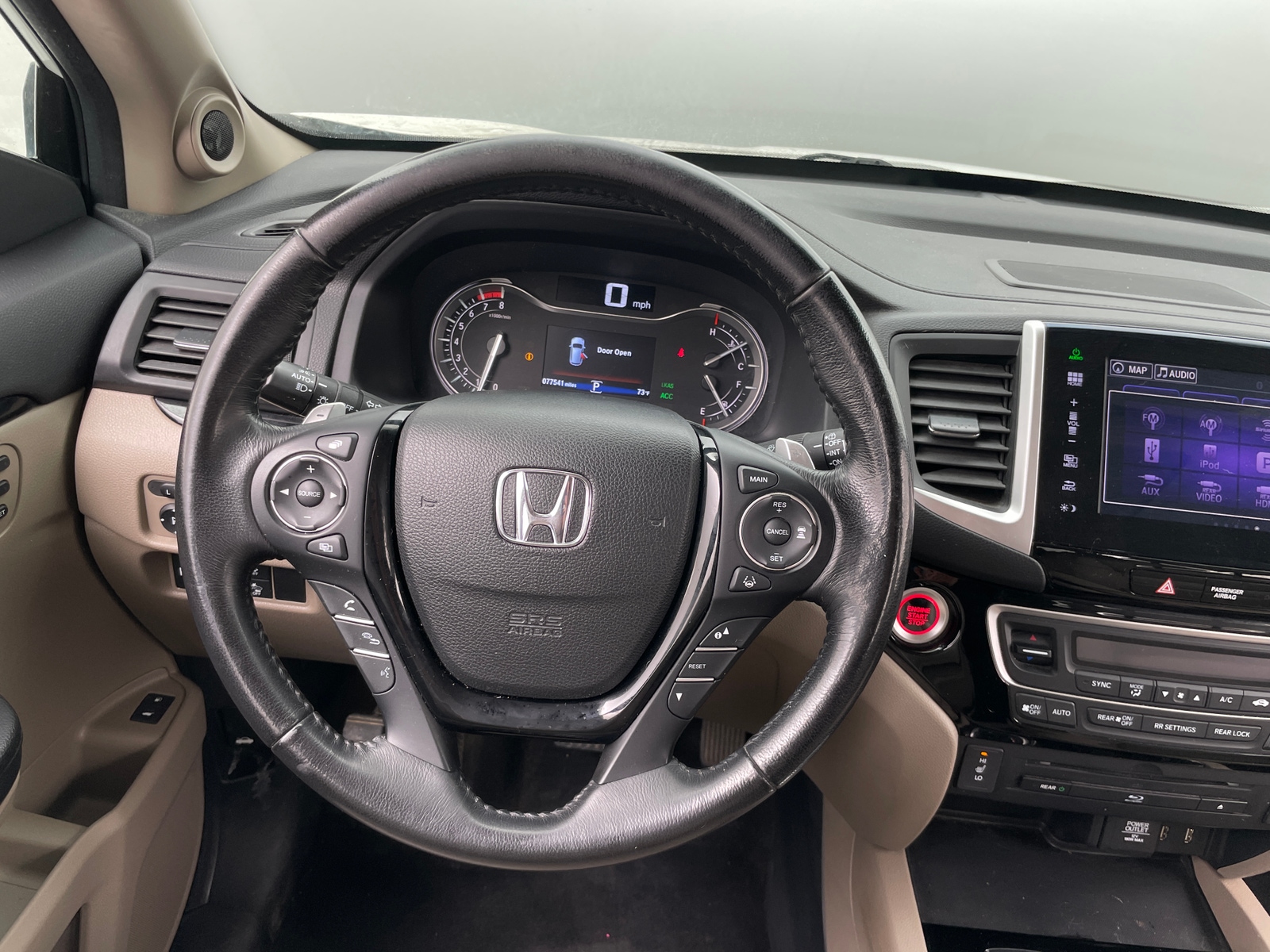 Thumbnail: 2016 Honda Pilot - 4