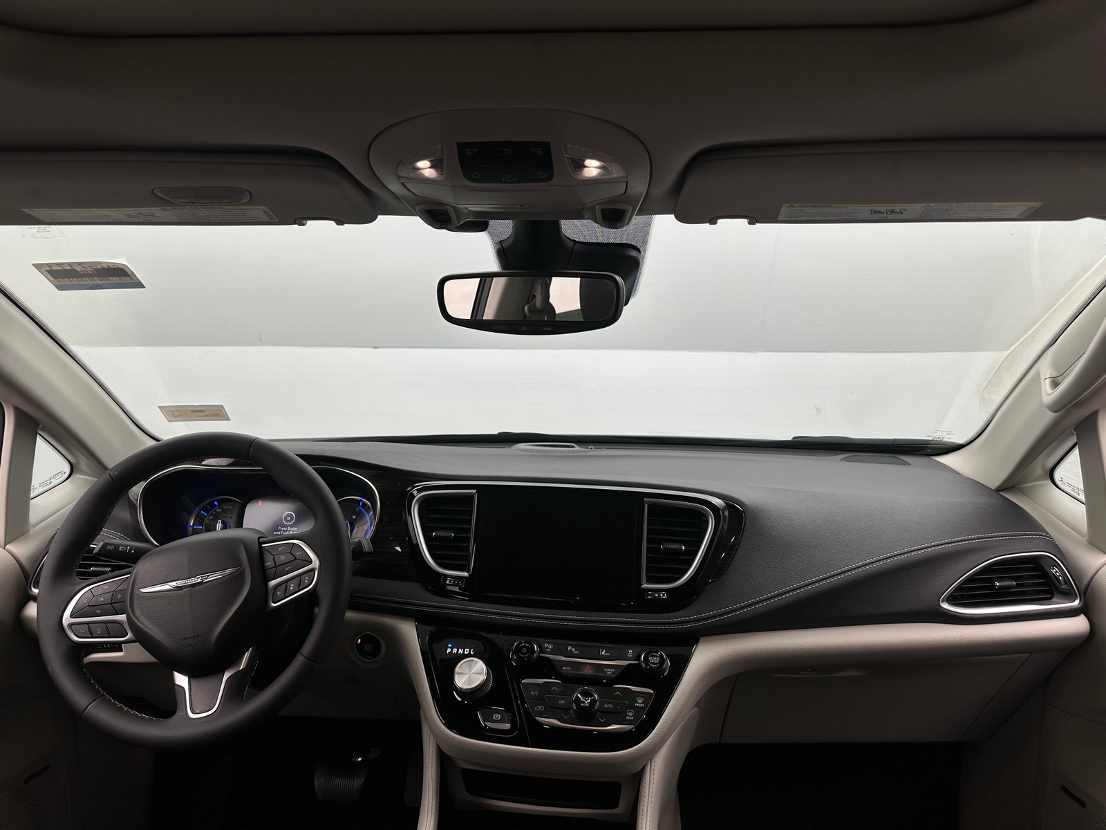 Thumbnail: 2022 Chrysler Pacifica - 2