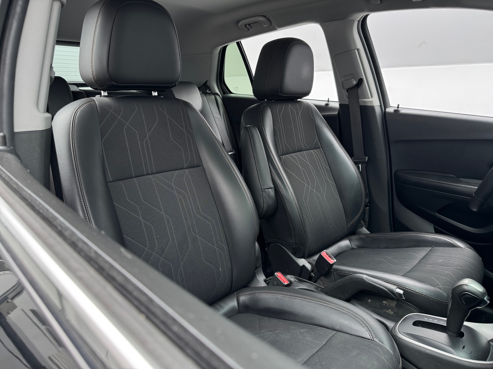 Thumbnail: 2019 Chevrolet Trax - 2