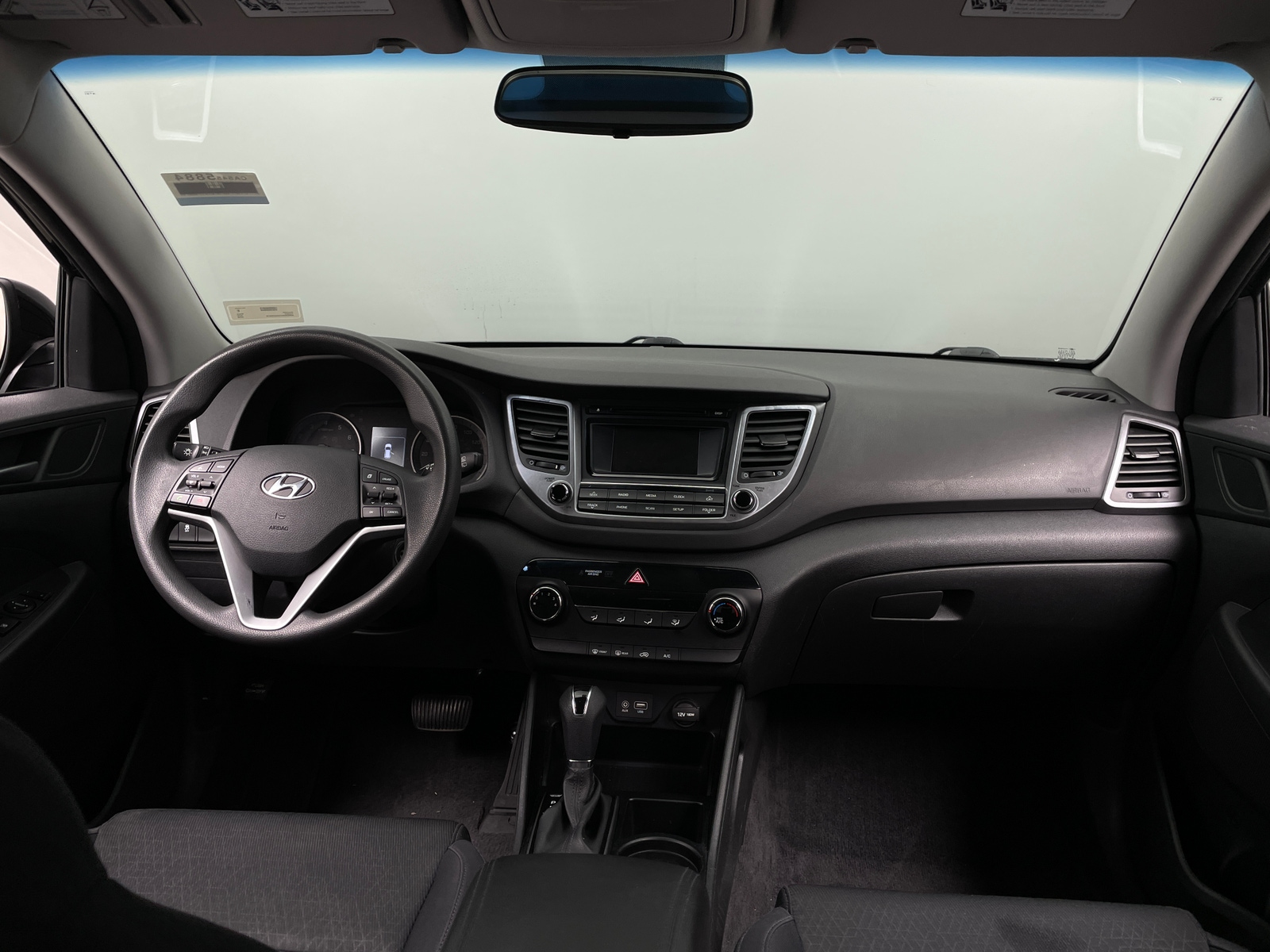 Thumbnail: 2016 Hyundai Tucson - 3