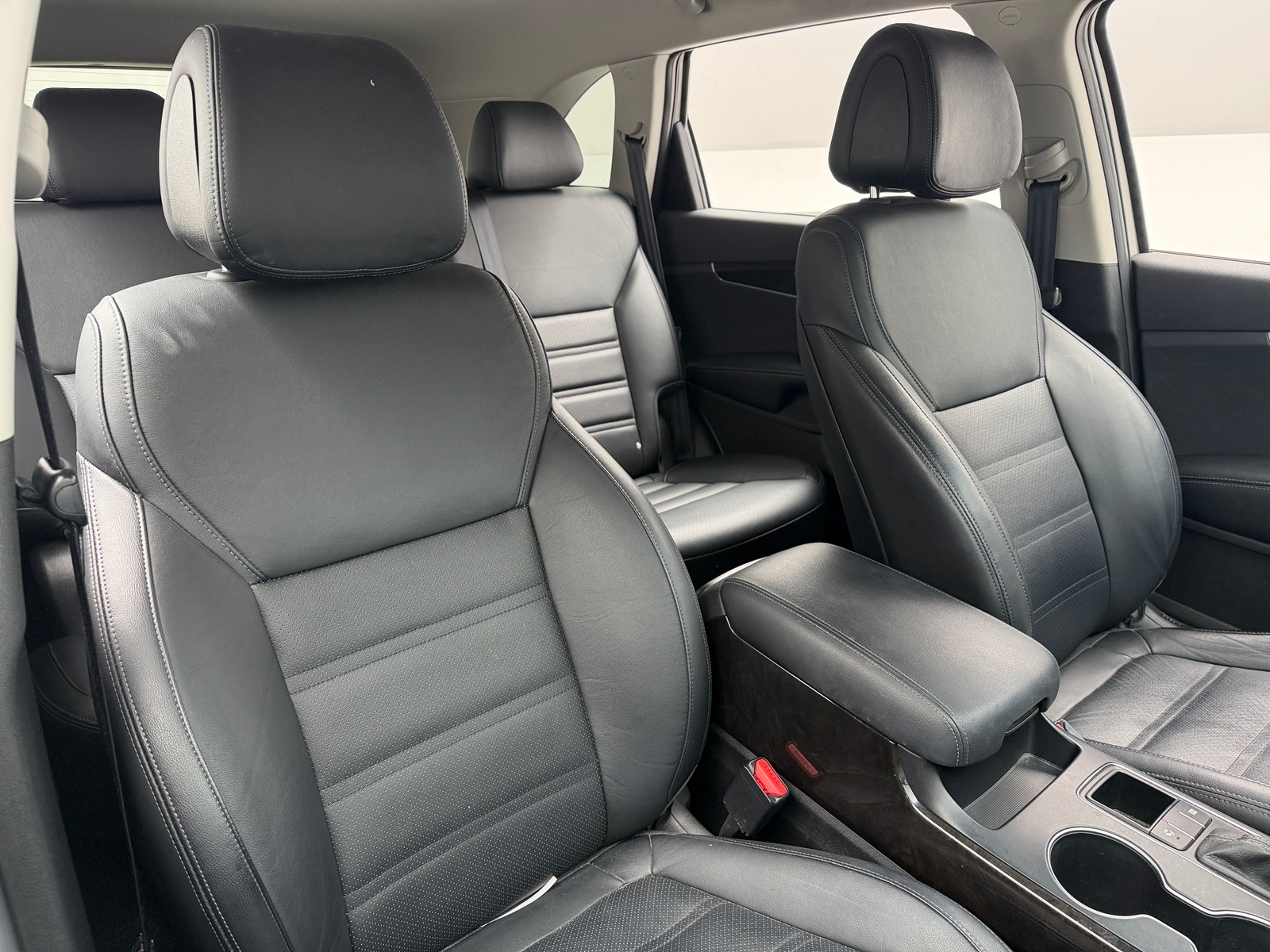 Thumbnail: 2016 Kia Sorento - 2