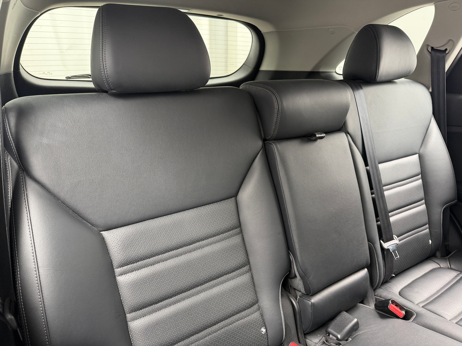 Thumbnail: 2016 Kia Sorento - 6