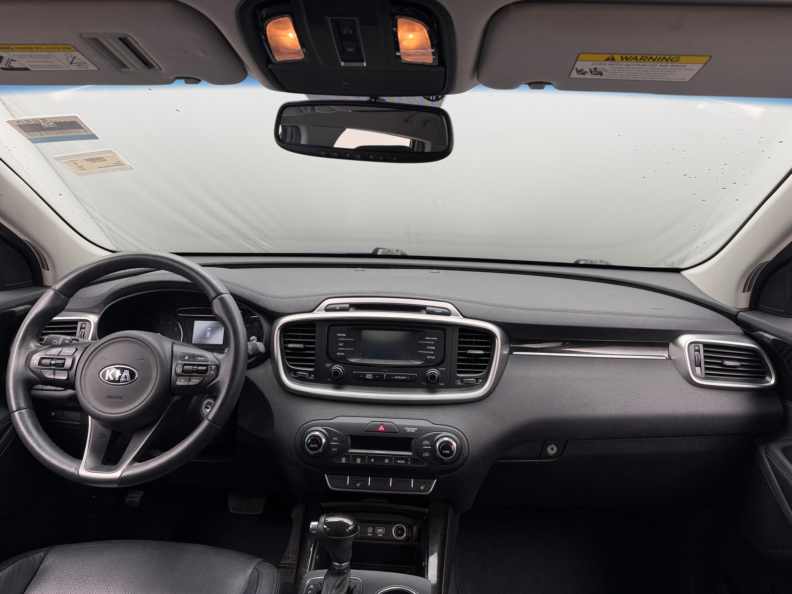 Thumbnail: 2016 Kia Sorento - 3