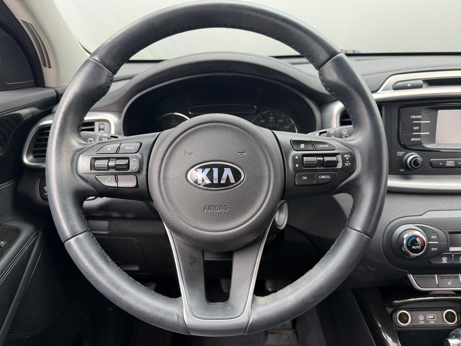 Thumbnail: 2016 Kia Sorento - 5