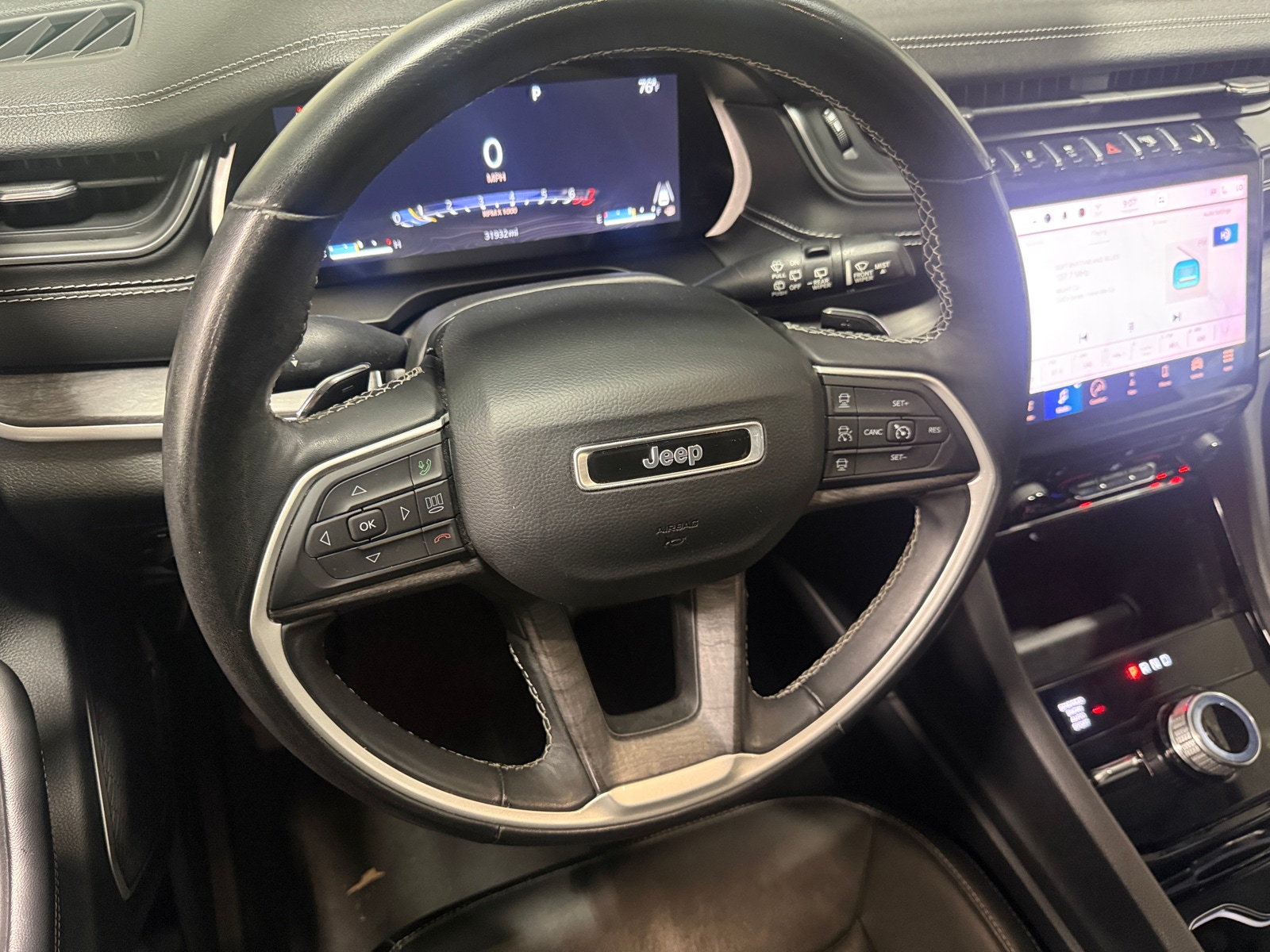 Thumbnail: 2022 Jeep Grand Cherokee L - 4