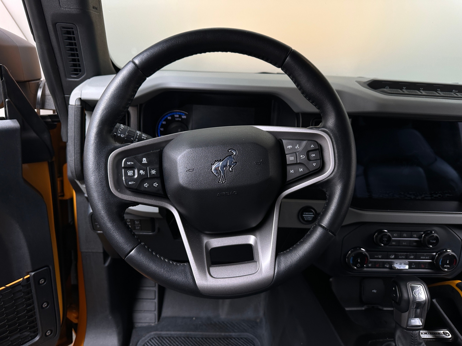 Thumbnail: 2022 Ford Bronco - 5