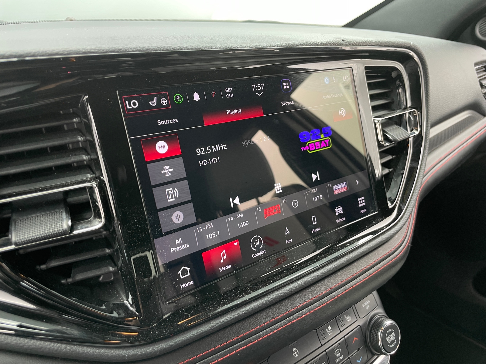 Thumbnail: 2023 Dodge Durango - 3