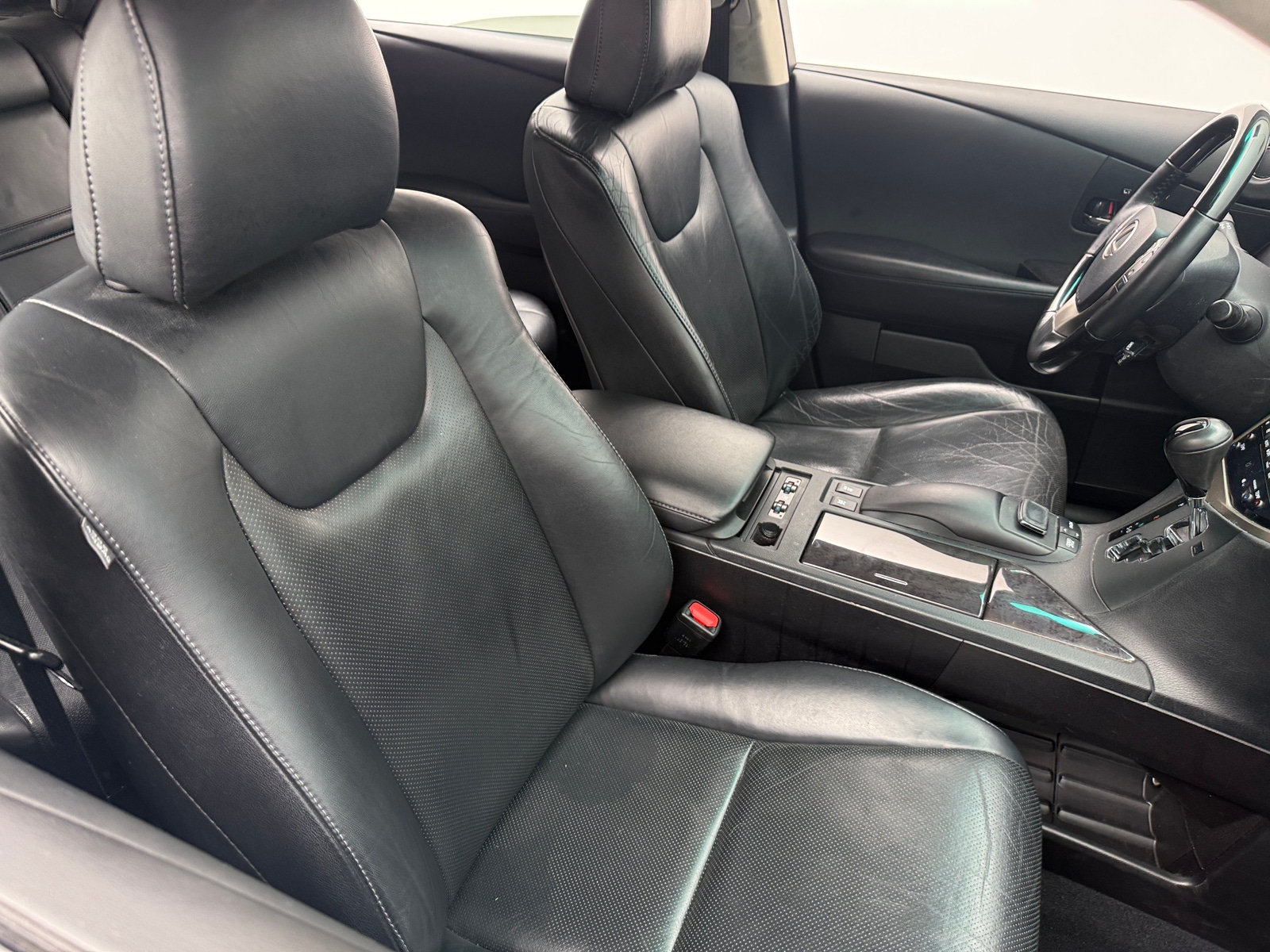 Thumbnail: 2015 Lexus RX - 2