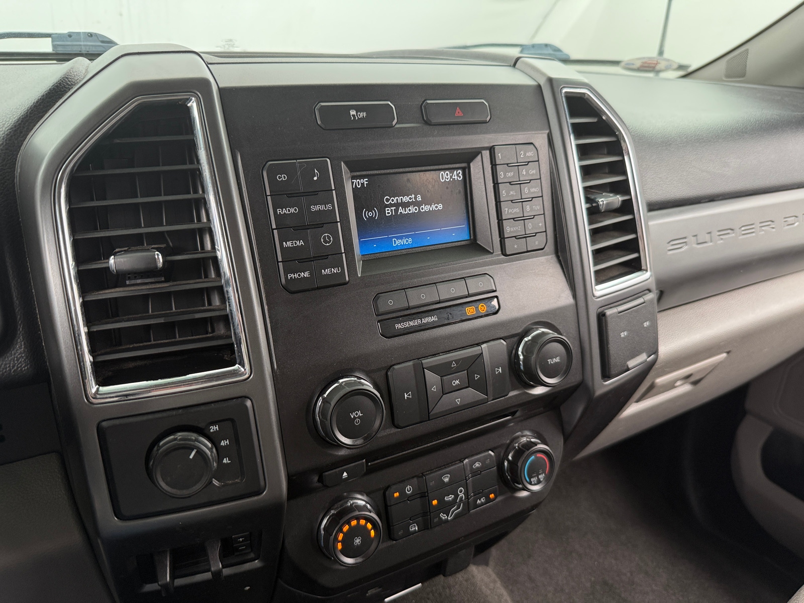Thumbnail: 2018 Ford Econoline - 4