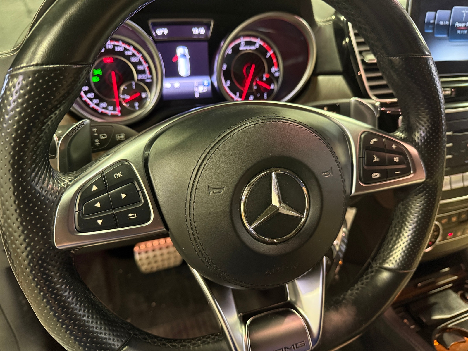 Thumbnail: 2017 Mercedes-Benz GLS - 4