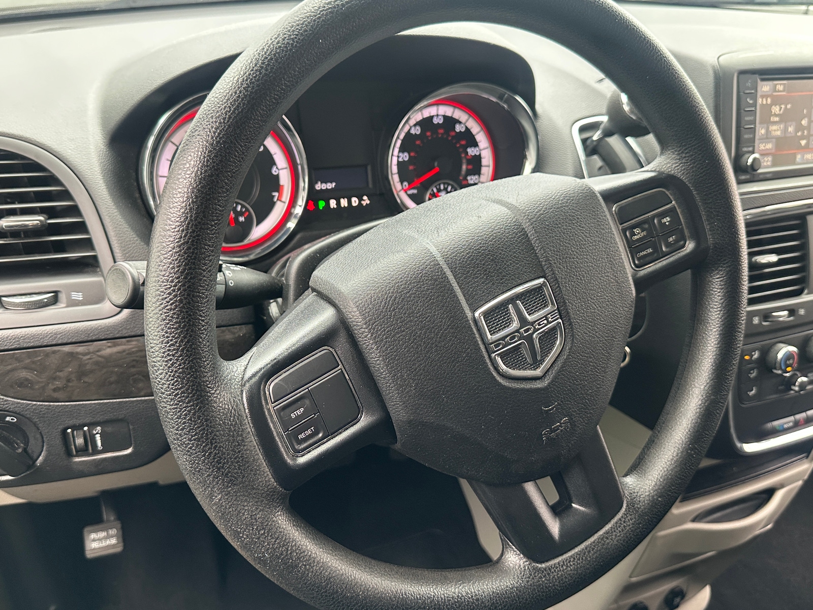 Thumbnail: 2020 Dodge Grand Caravan - 5