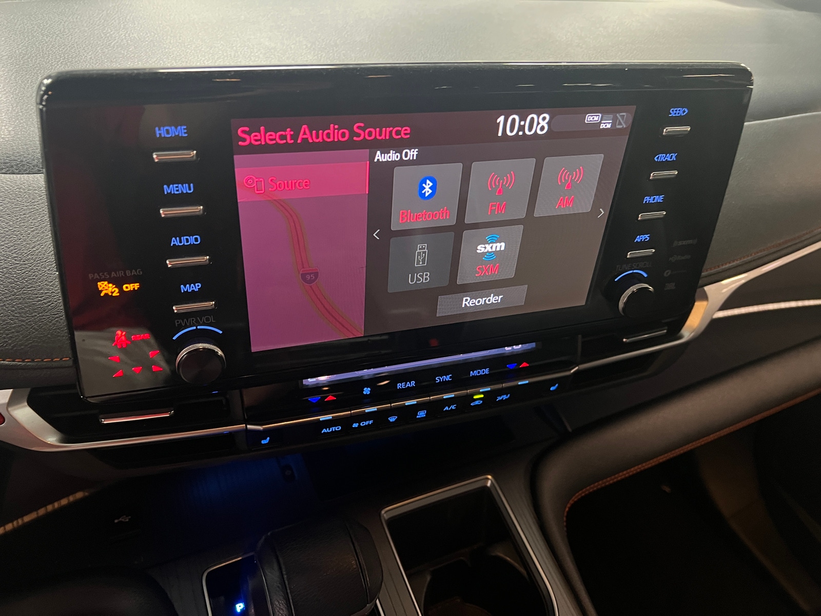 Thumbnail: 2022 Toyota Sienna - 3