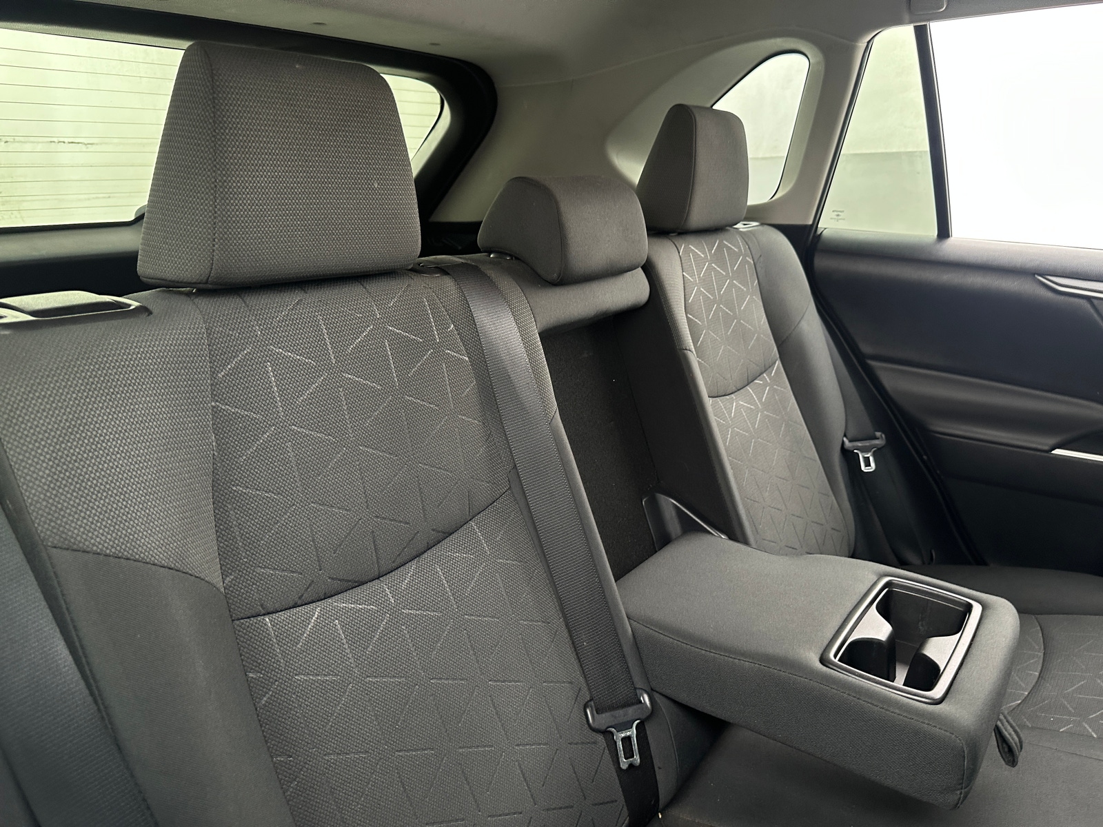 Thumbnail: 2021 Toyota RAV4 - 6