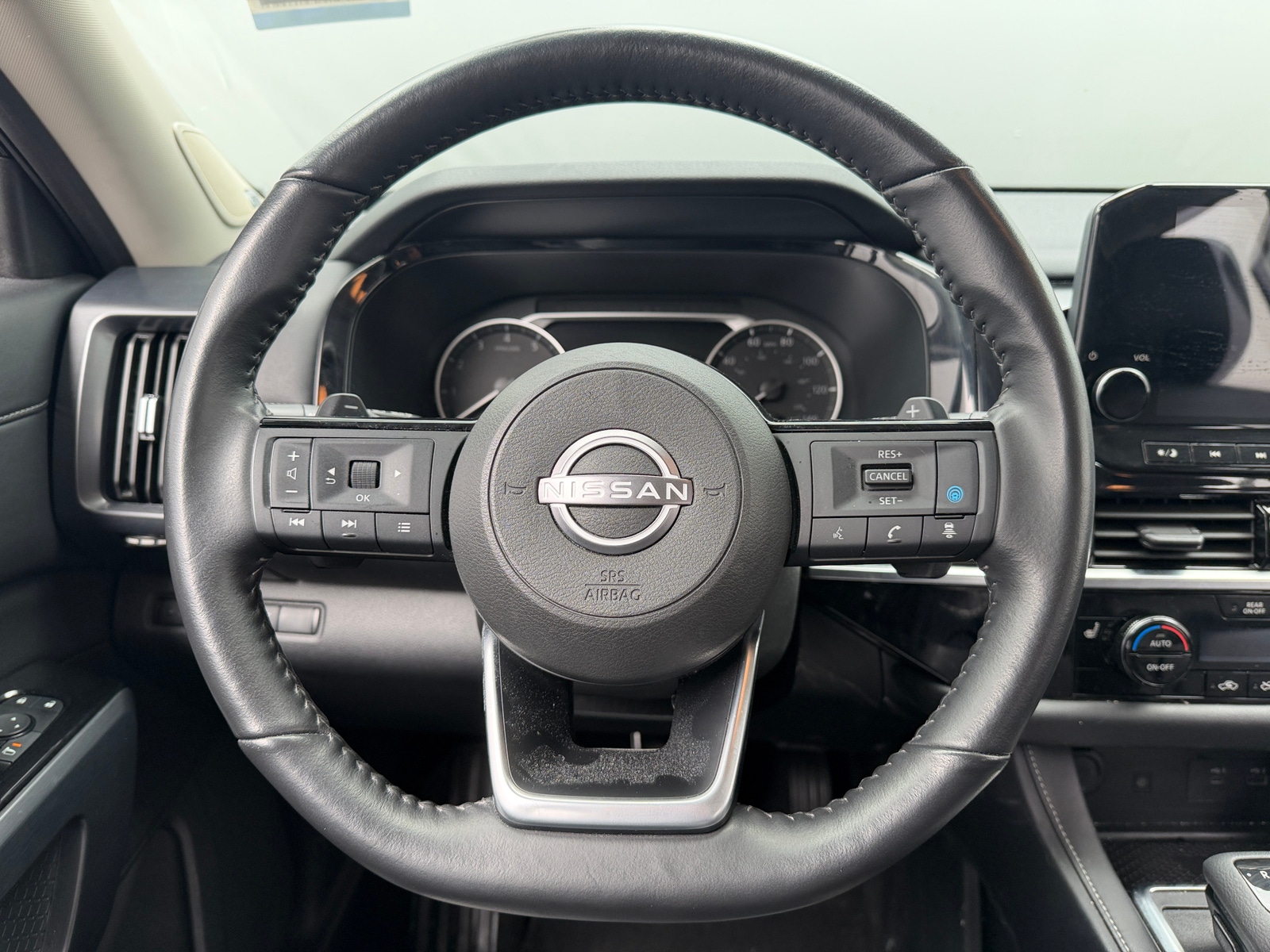 Thumbnail: 2023 Nissan Pathfinder - 4