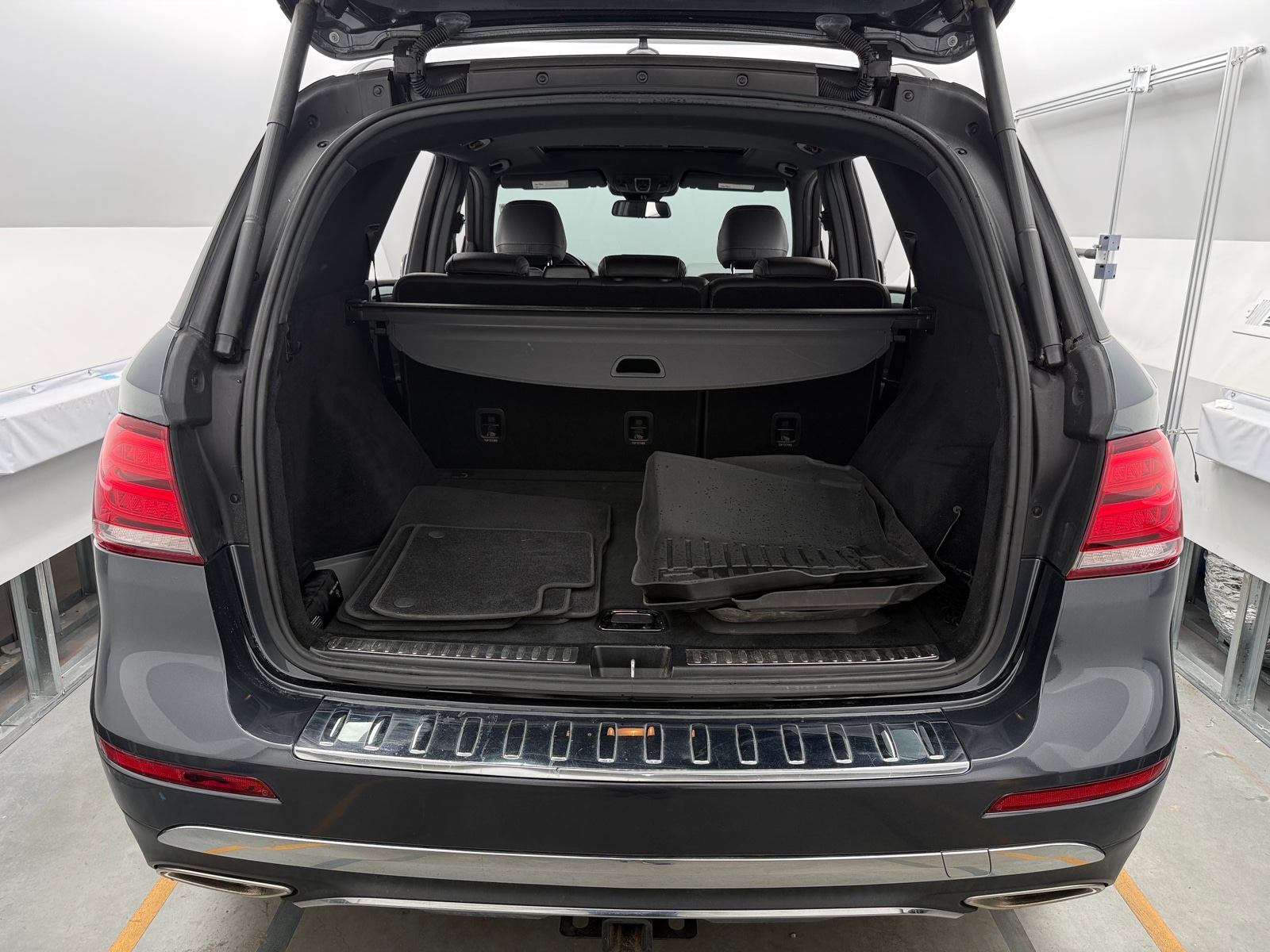 Thumbnail: 2016 Mercedes-Benz GLE - 6
